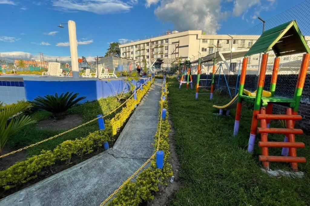 Apartamento Cerca Parque Del Cafe Con Piscina Montenegro Exteriér fotografie