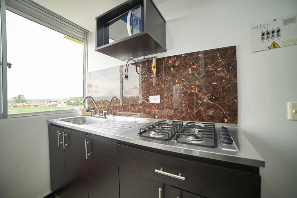Apartamento Cerca Parque Del Cafe Con Piscina Montenegro Exteriér fotografie
