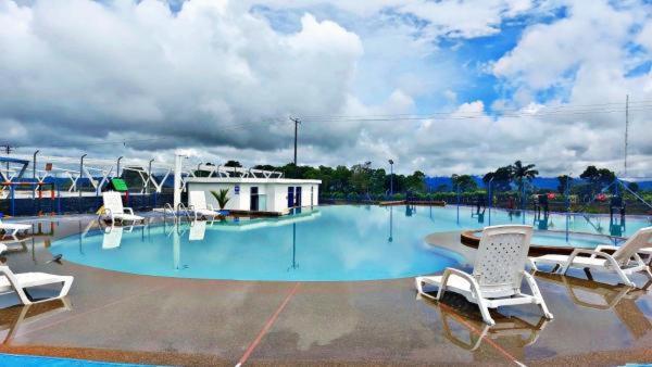 Apartamento Cerca Parque Del Cafe Con Piscina Montenegro Exteriér fotografie